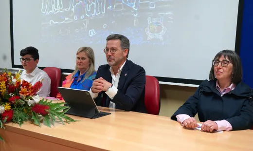  Presidente da Assembleia Municipal fala na escola sobre cultura democrática