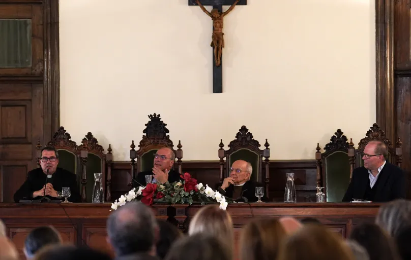 Cónego João Morgado apresenta livro sobre obra social de Monsenhor Ilídio