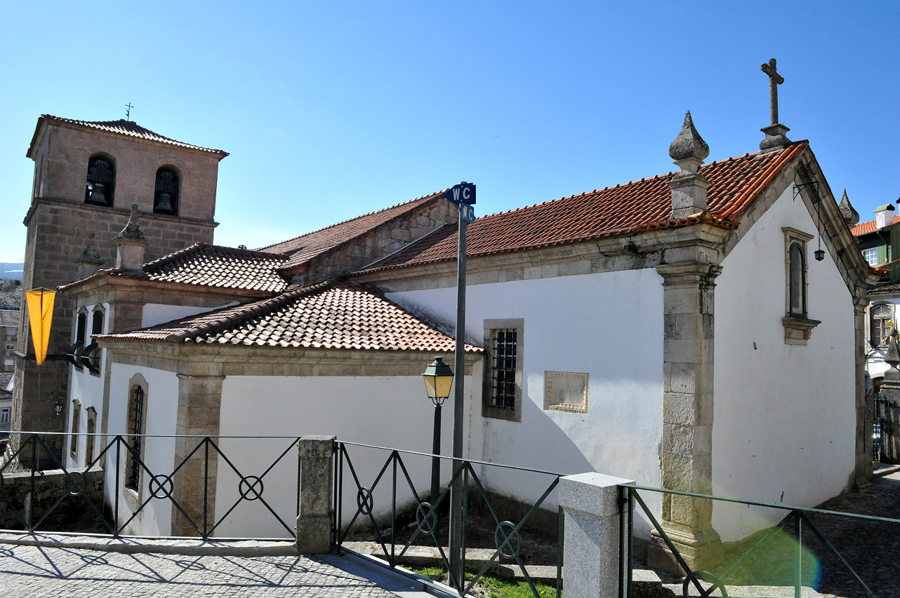 Igreja de Santa Maria de Almacave